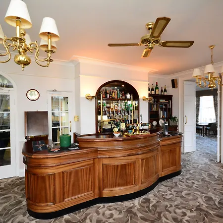 The Crescent 3* Scarborough