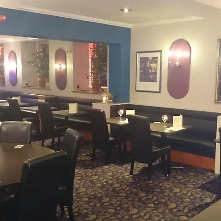 The Crescent 3* Scarborough