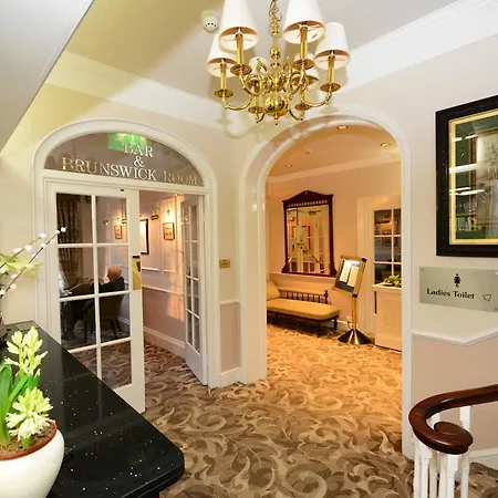 Hotel The Crescent