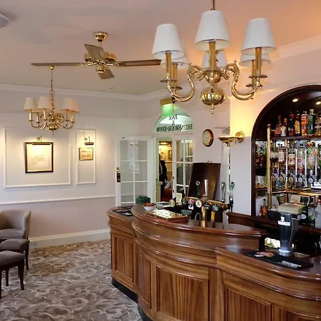 The Crescent Hotel 3*