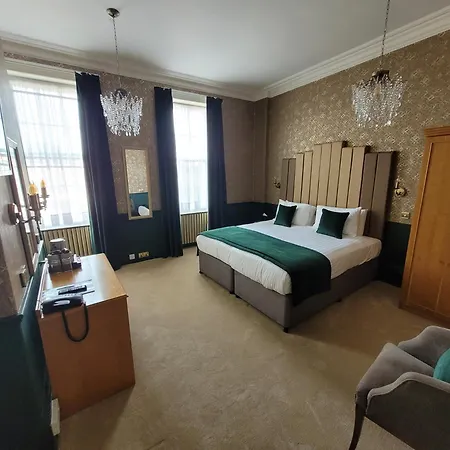 Hotel The Crescent