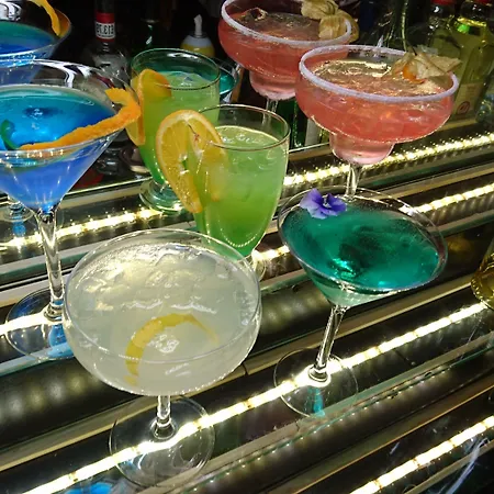 Hotel The Crescent 3*