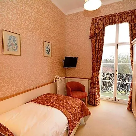 فندق The Crescent 3*