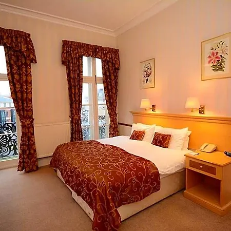 فندق The Crescent 3*