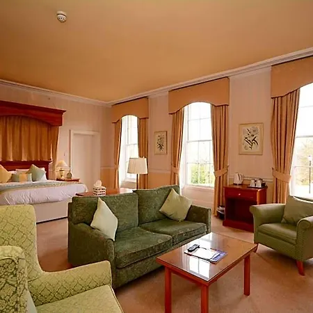 فندق The Crescent سكرابورو