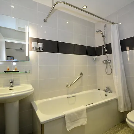 The Crescent Hotel 3*