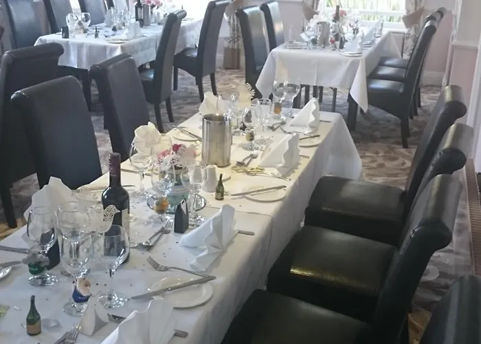 Hotel The Crescent 3*