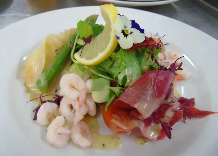 The Crescent 3* Scarborough