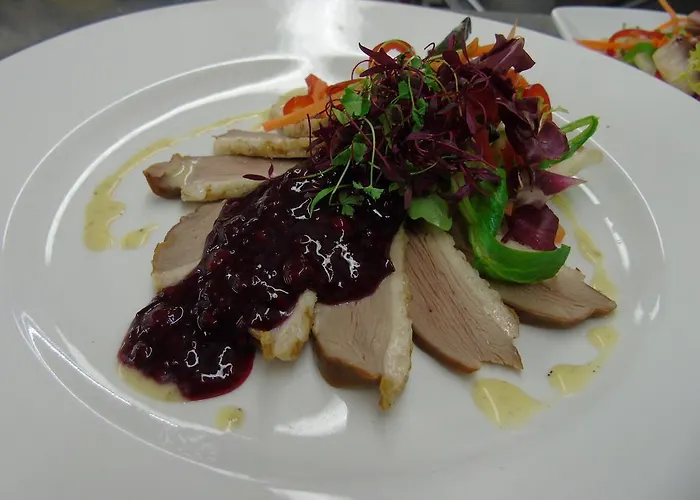 The Crescent 3* Scarborough