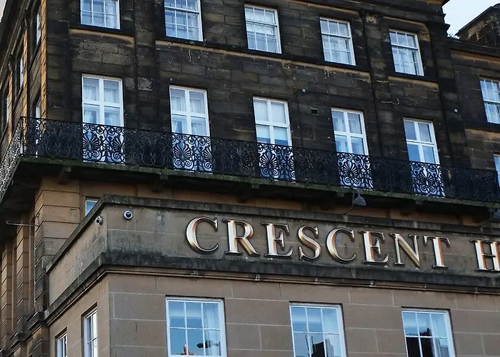 The Crescent Hotel 3*