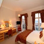 The Crescent 3* Scarborough