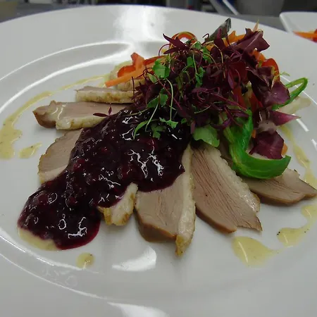 The Crescent 3* Σκάρμπορο