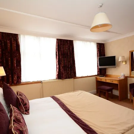 The Crescent 3* Σκάρμπορο